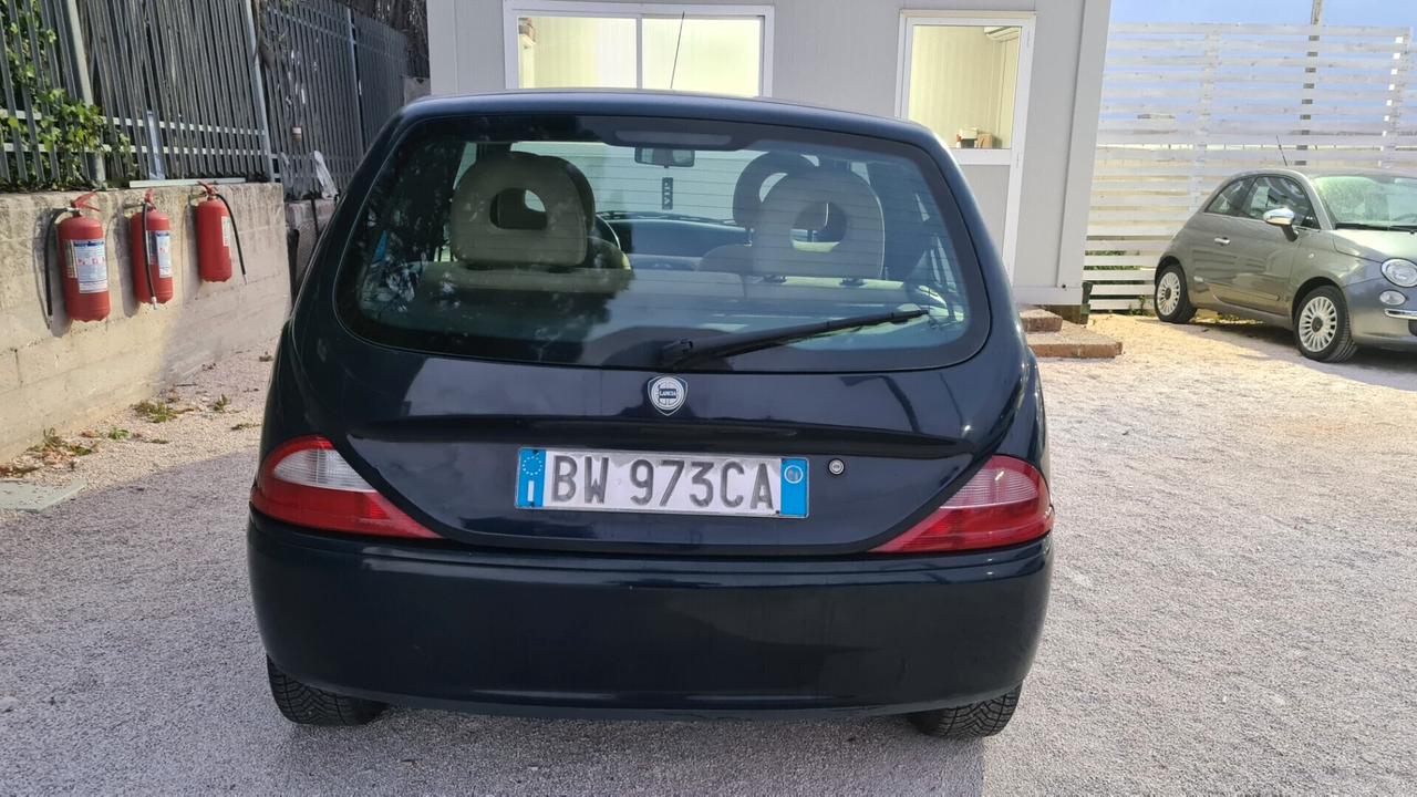 Lancia Y 1.2i cat LS Servosterzo / ARIA Condizionata impianto metano gomme nuove frizione nuova Straperfetta