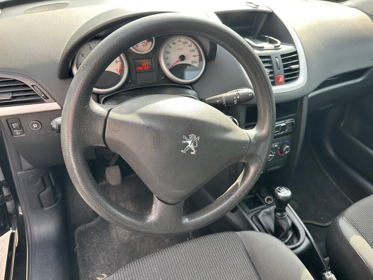 Peugeot 207 1.4 8V 75CV 5p. X Line ECO GPL