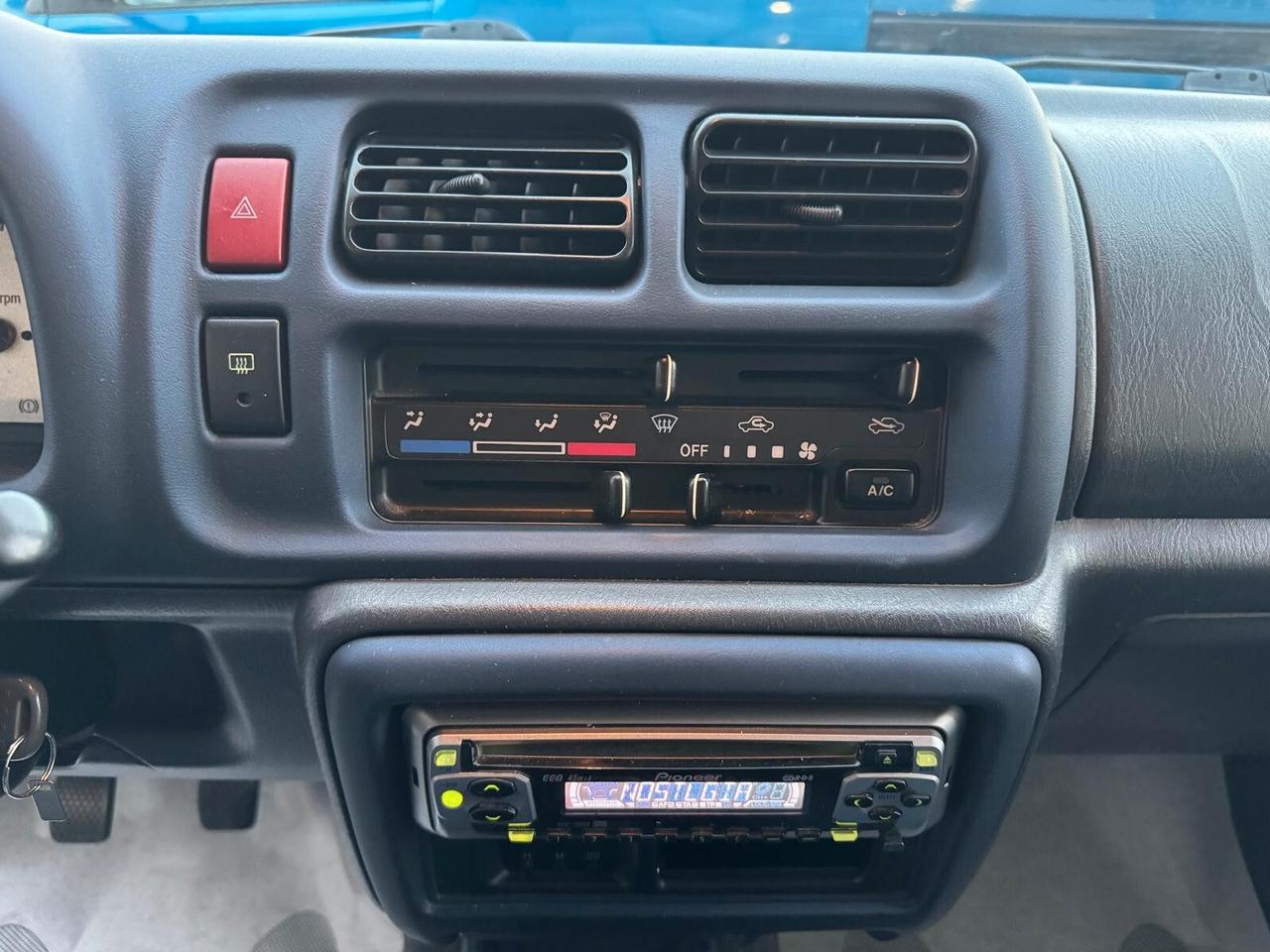 Suzuki Jimny 1.3i 16V cat 4WD JLX Special