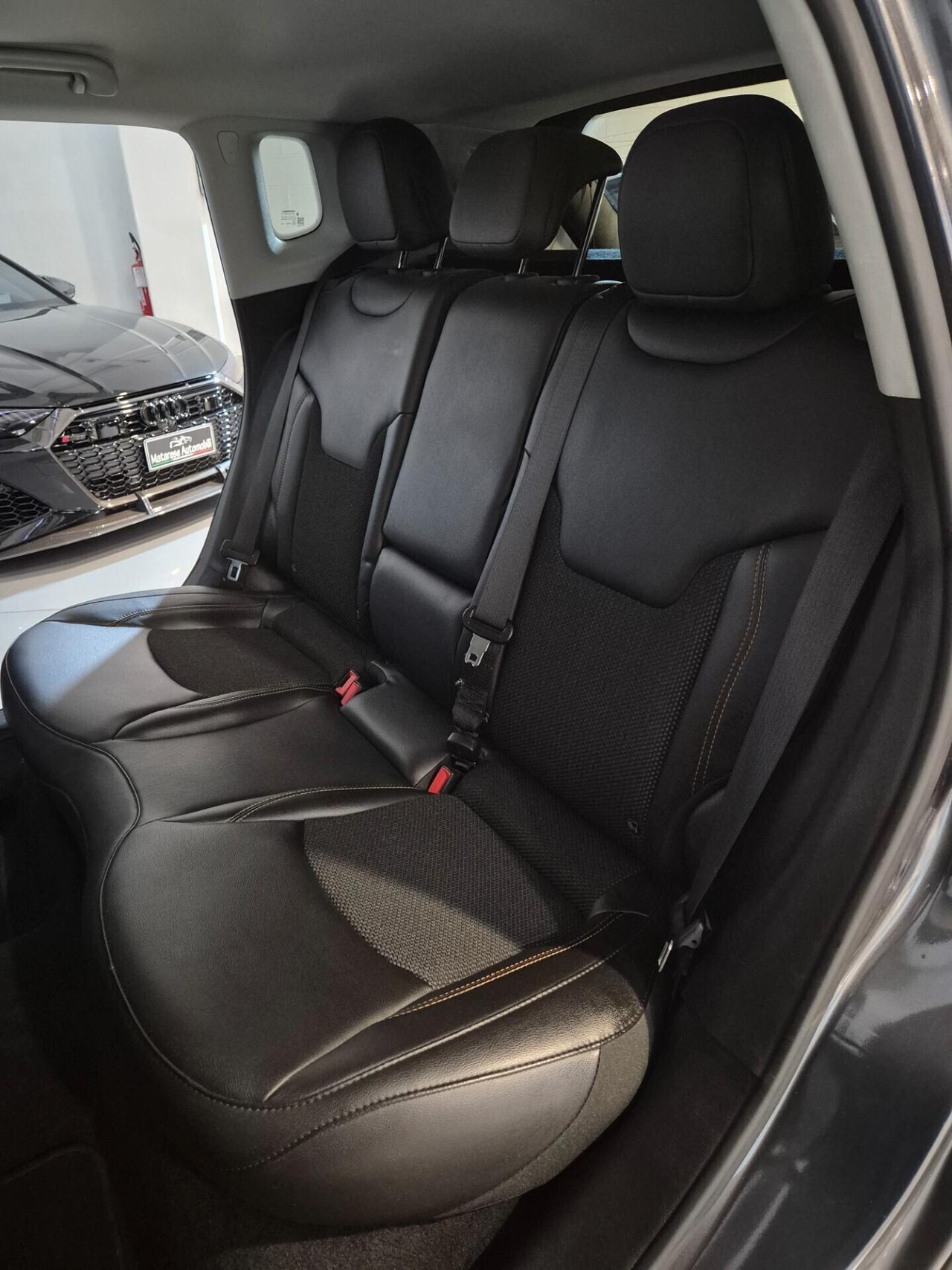 Jeep Compass Limited 1.6Mjt 120cv Carplay Radar Certificata