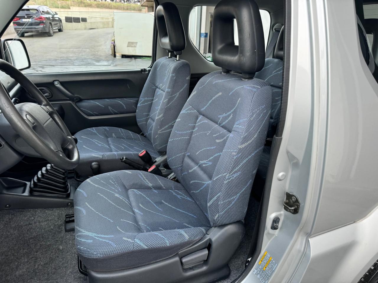 Suzuki Jimny 1.3i 16V cat 4WD JLX