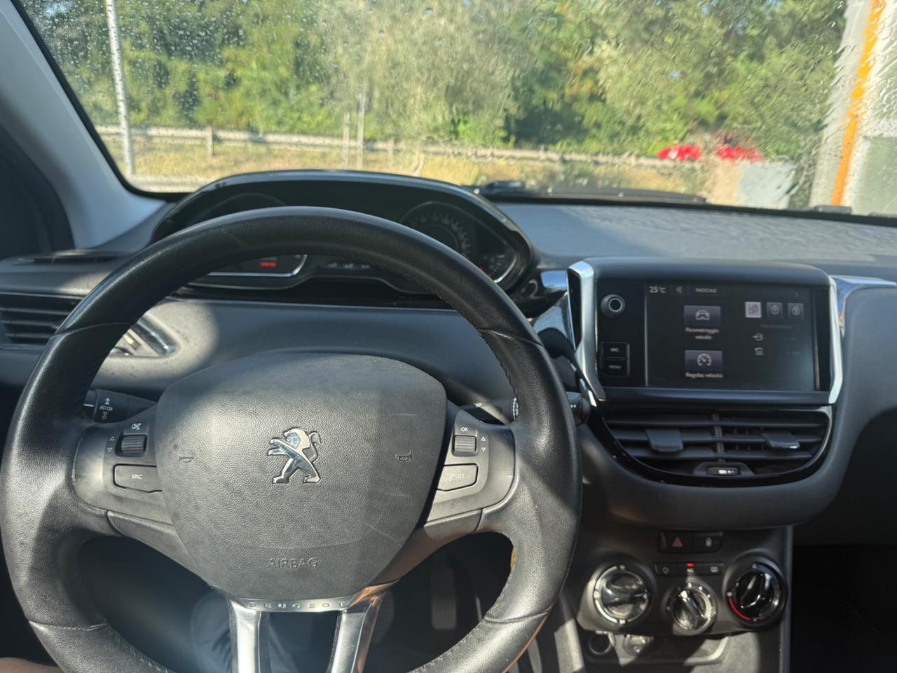 Peugeot 208 BlueHDi 1.4hdi 75 S&S 5 porte Active