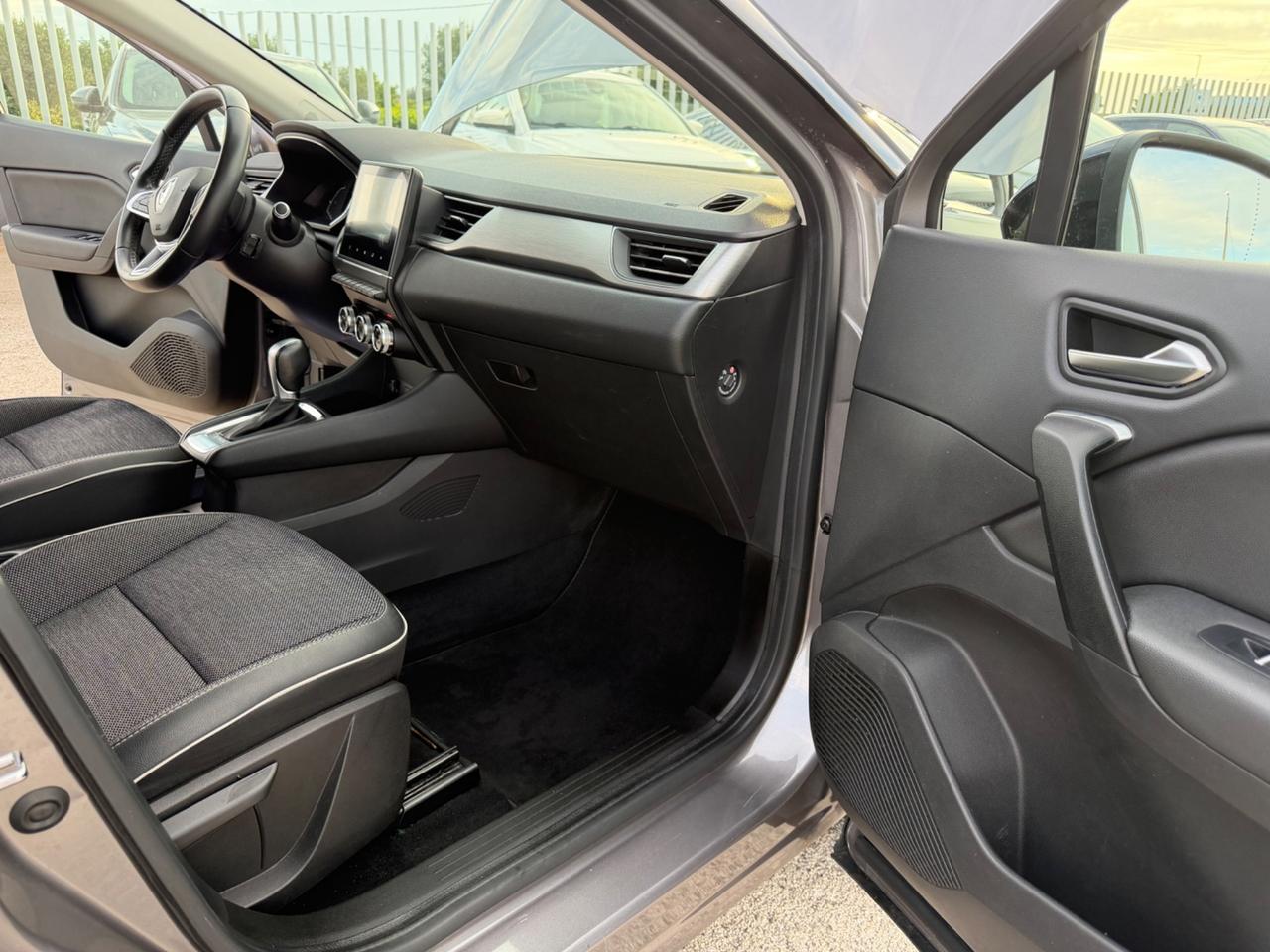 RENAULT CAPTUR FULL HYBRID INTENS FULL LED MY21