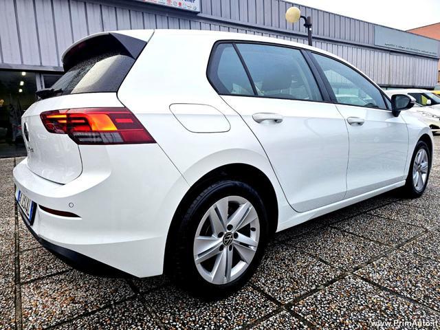 VOLKSWAGEN Golf 1.5 TGI DSG Life
