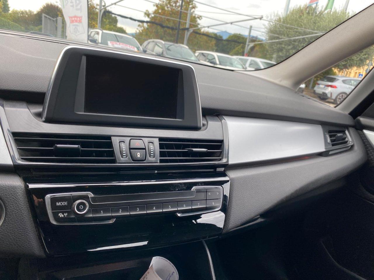 BMW 218 d Active Tourer auto