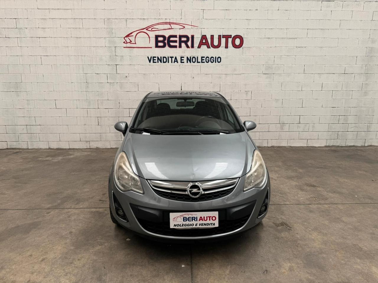 Opel Corsa 1.2 , 5 porte GPL valido 2031