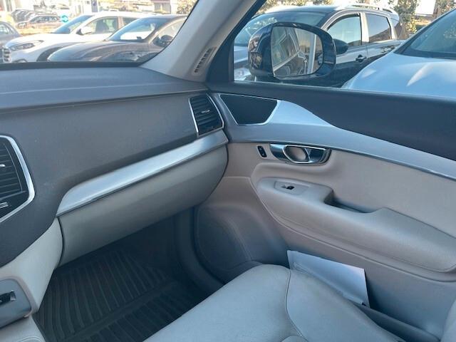 Volvo XC 90 XC90 D5 AWD Geartronic 7 posti Momentum