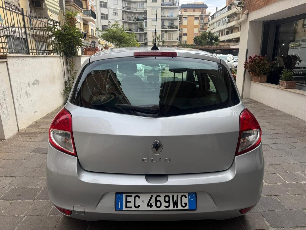 RENAULT Clio 1.2 16V TCE 100CV 5 porte Luxe GPL