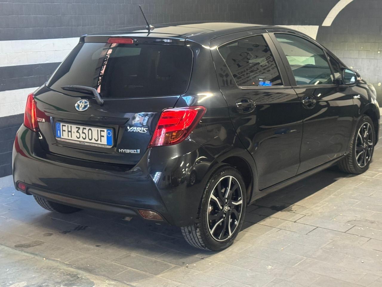 Toyota Yaris Trend red edition full optional