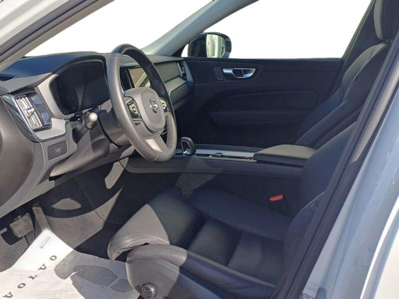 Volvo XC60 B4 197+14 CV AWD Automatica Mild Hybrid Diesel Plus Dark N1 Autocarro