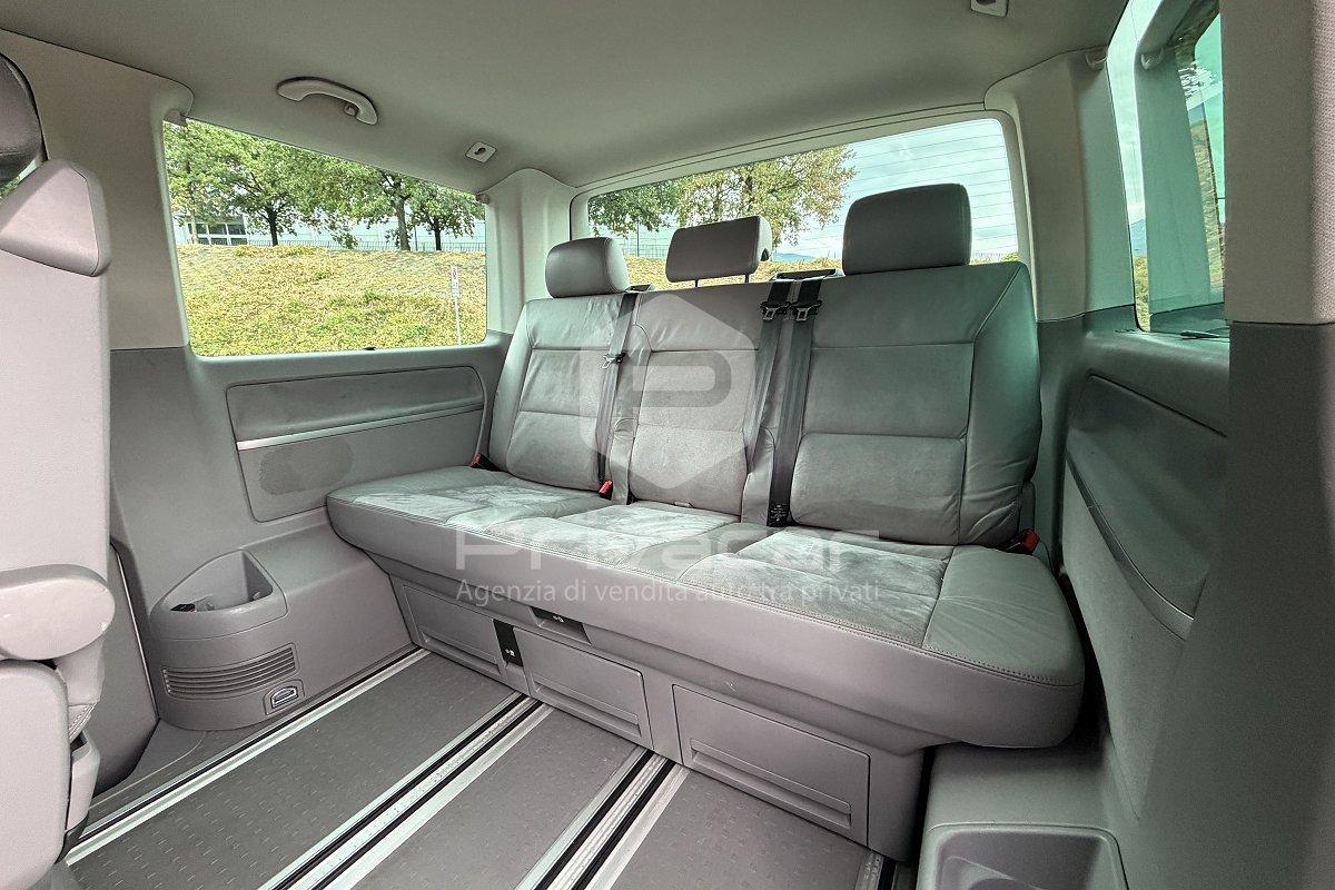VOLKSWAGEN Multivan 2.5 TDI/174CV Highline