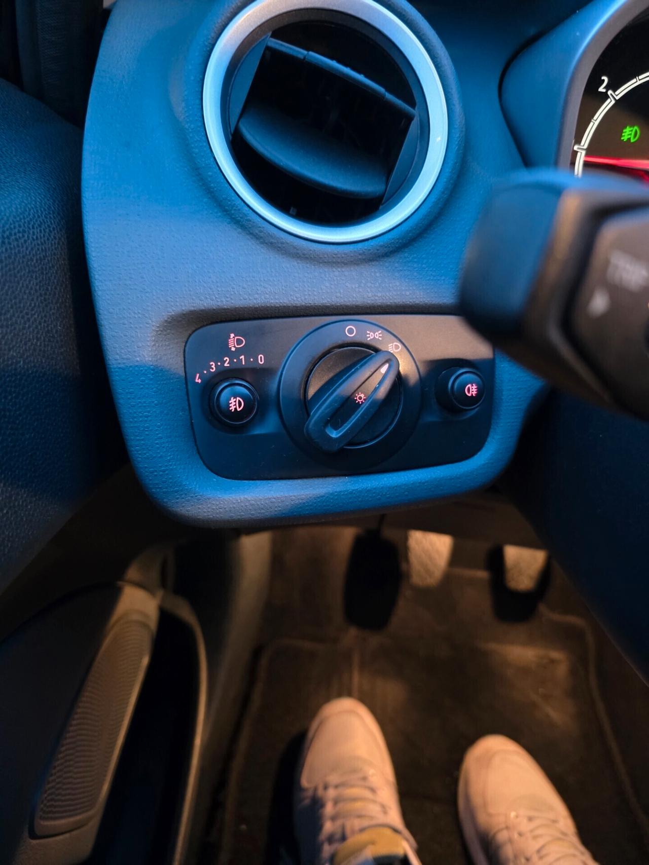 Ford Fiesta 1.2B unico proprietario garantita 12M