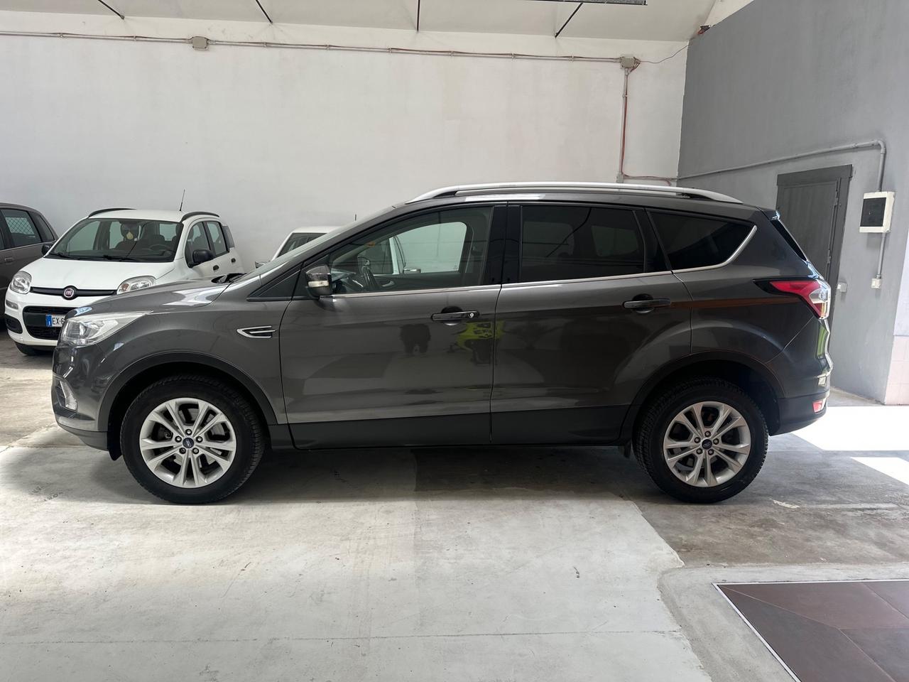 Ford Kuga 1.5 TDCI 120 CV S&S 2WD