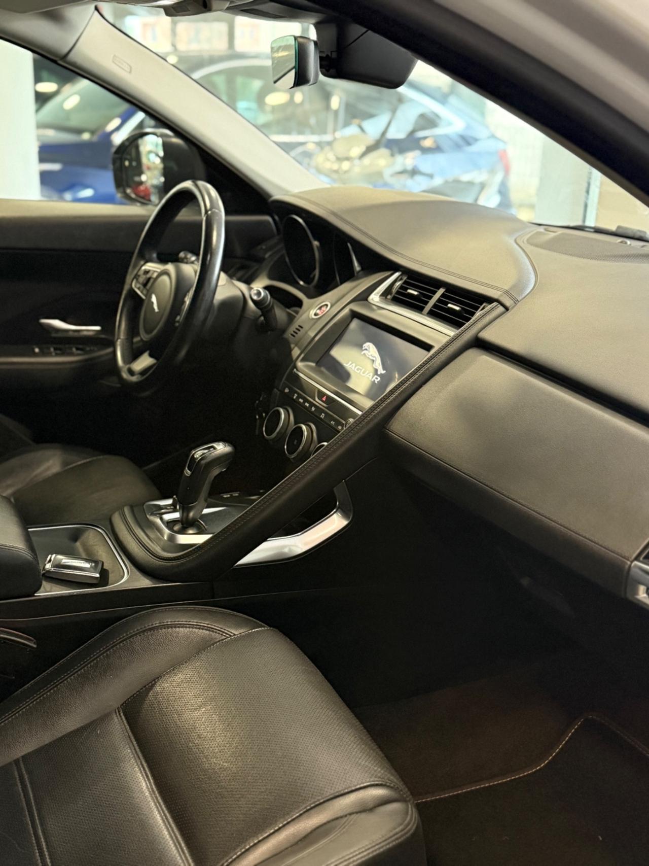 Jaguar E-Pace 2.0D 150 CV AWD aut. R-Dynamic S