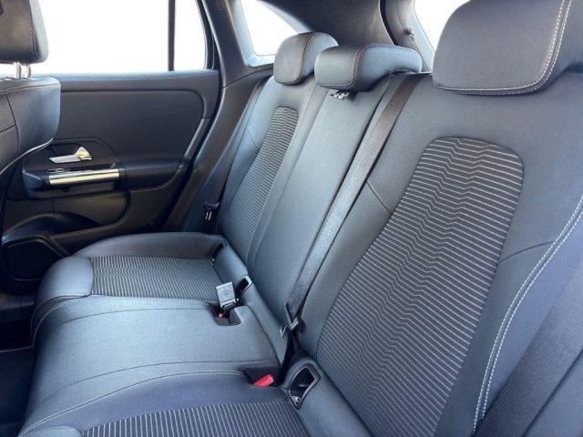 MERCEDES-BENZ GLA 180 d Automatic Sport