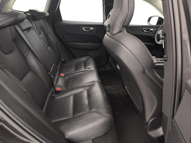 VOLVO XC60 2.0 b4 Plus Dark awd auto