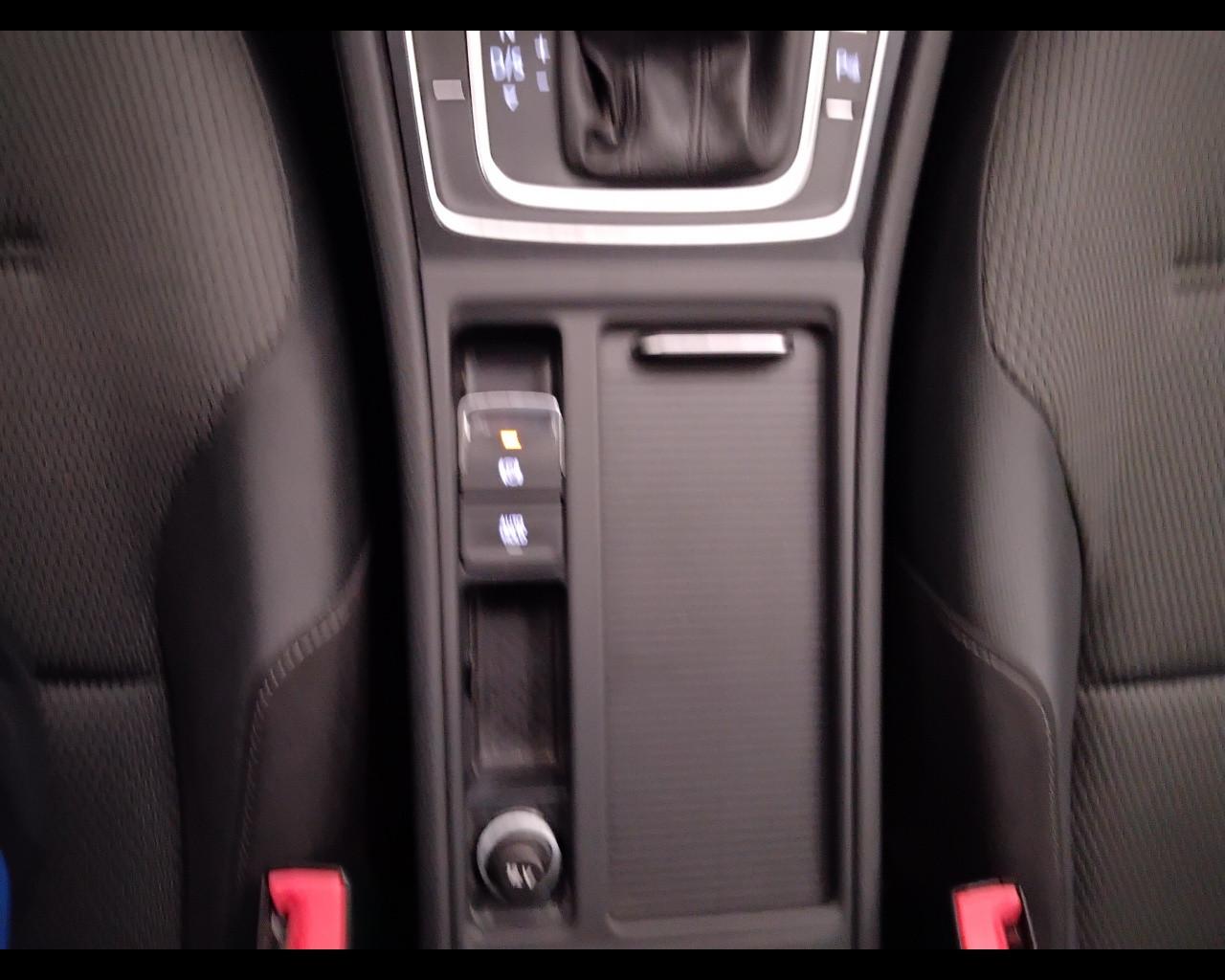 VOLKSWAGEN Golf VII 2017 5p - Golf 5p 1.6 tdi Business 115cv dsg