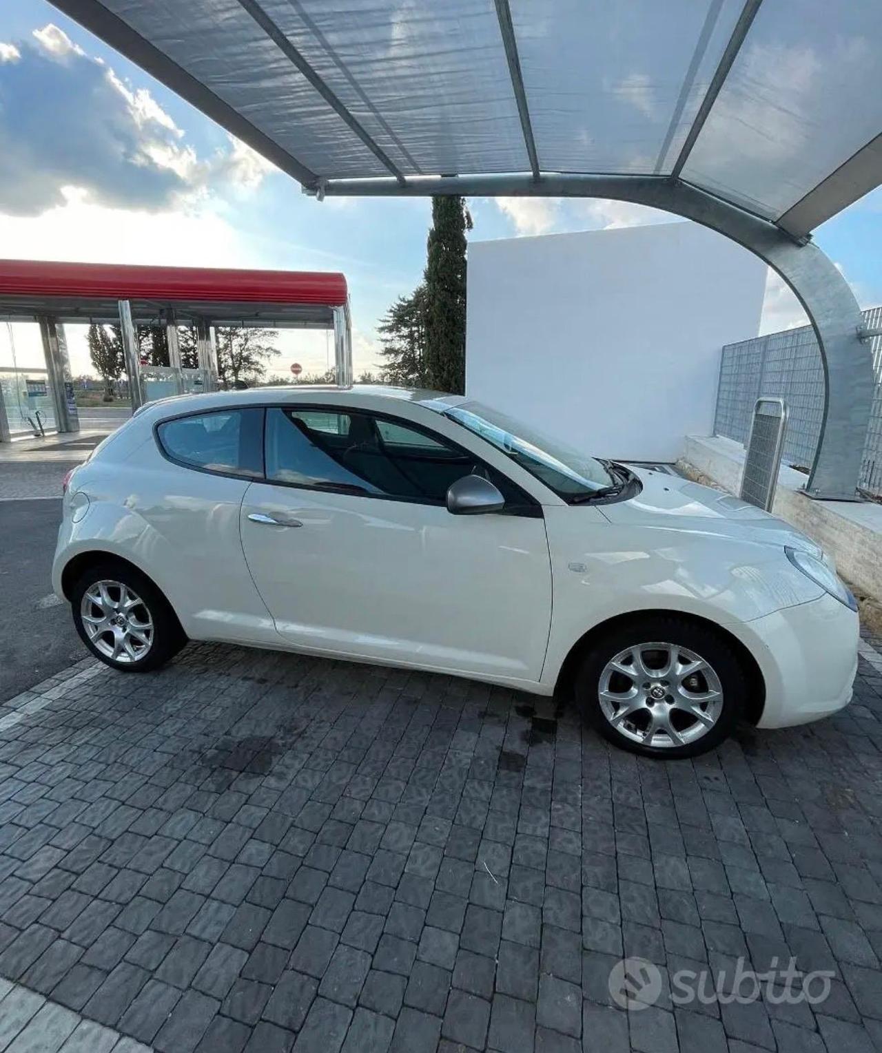 Alfa Romeo MiTo 1.3 JTDm-2 95 CV S&S Distinctive