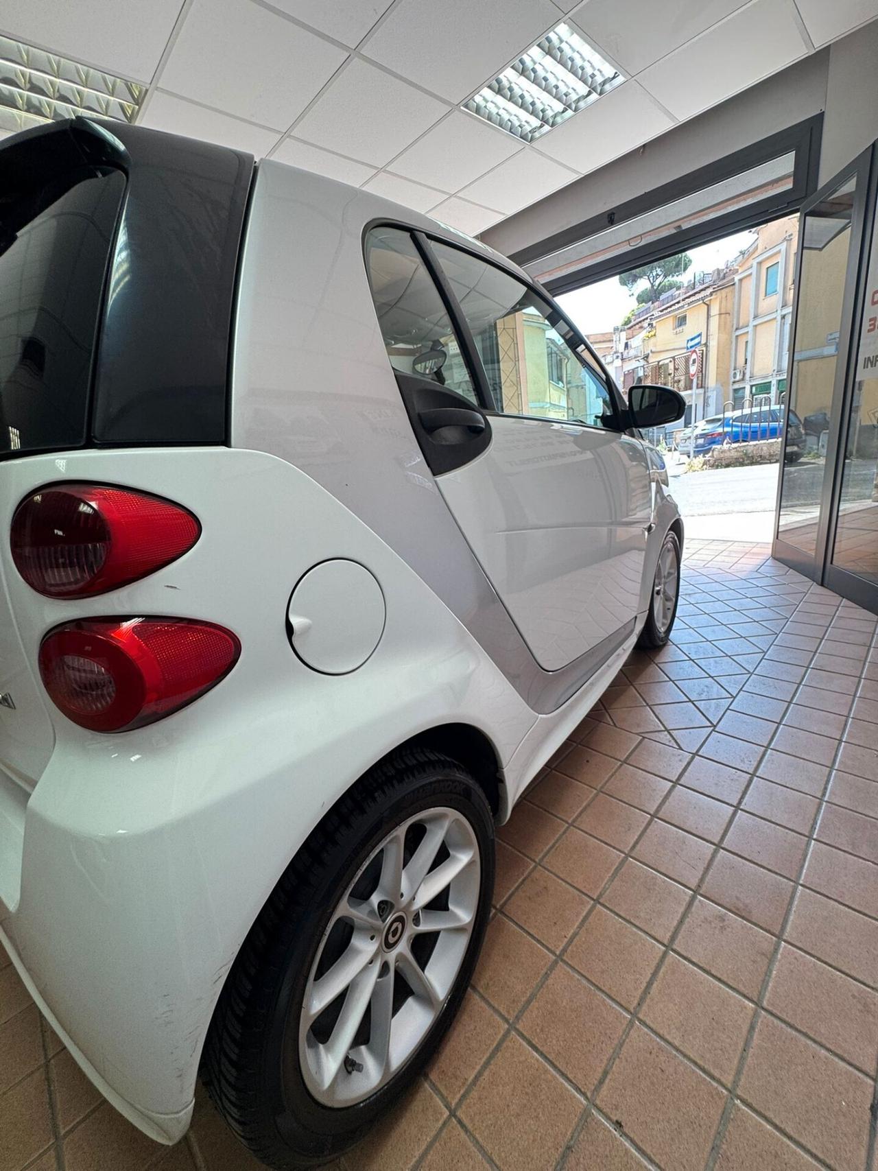 Smart ForTwo 1000 52 kW MHD coupé pulse neop. perfetta