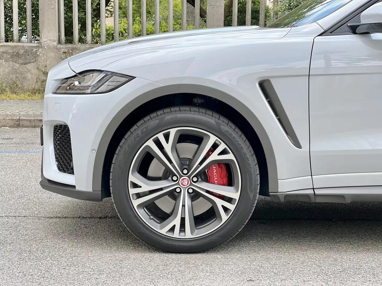 Jaguar F-Pace SVR 5.0 V8 SuperCharged 550cv aut.8 E6 AWD