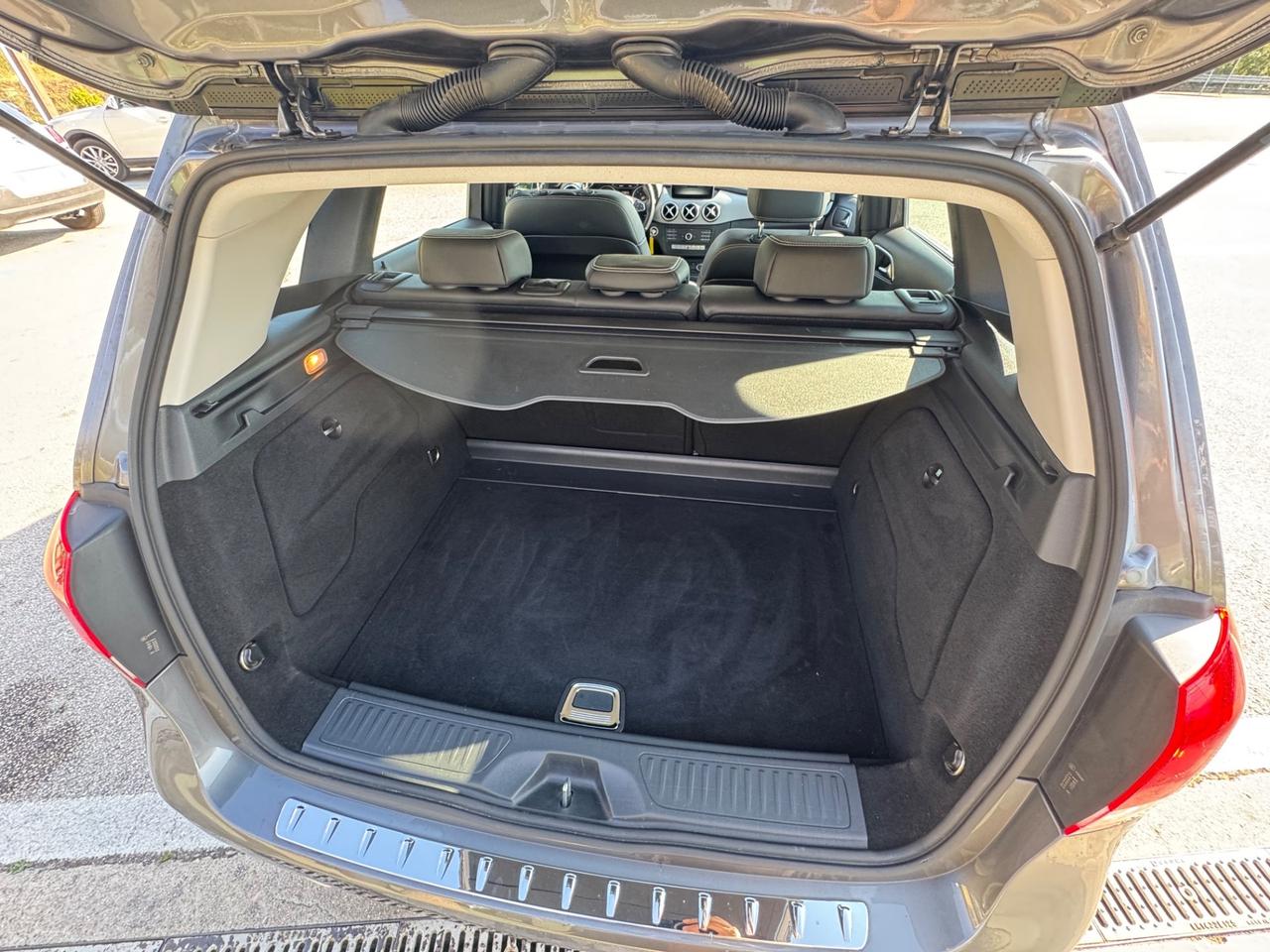 Mercedes-benz B 200 d Automatic Sport