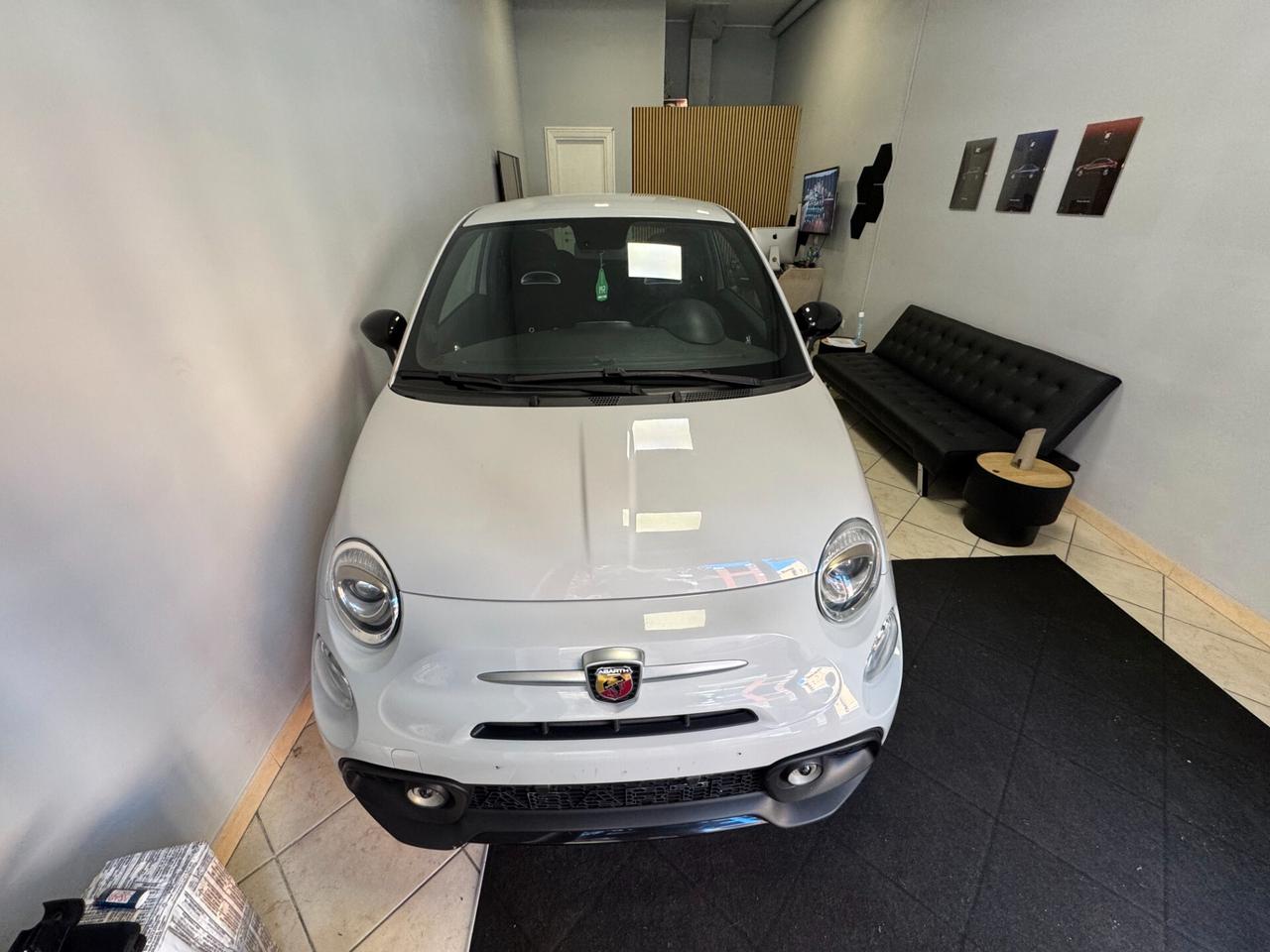 Abarth 595 1.4 Turbo T-Jet 160 CV Pista