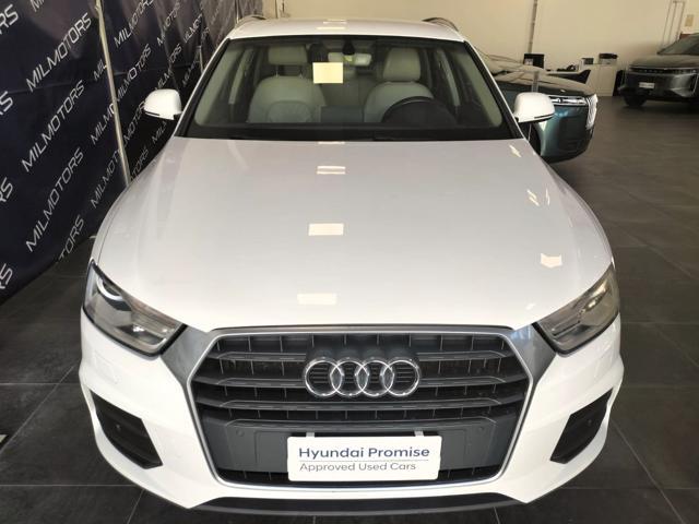 AUDI Q3 2.0 TDI 120 CV Business