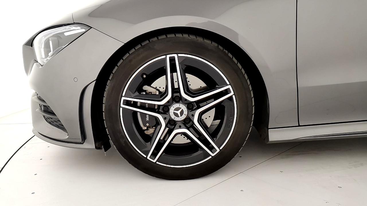 Mercedes-Benz CLA Sh.Brake - X118 - CLA Shooting Brake 220 d Premium auto