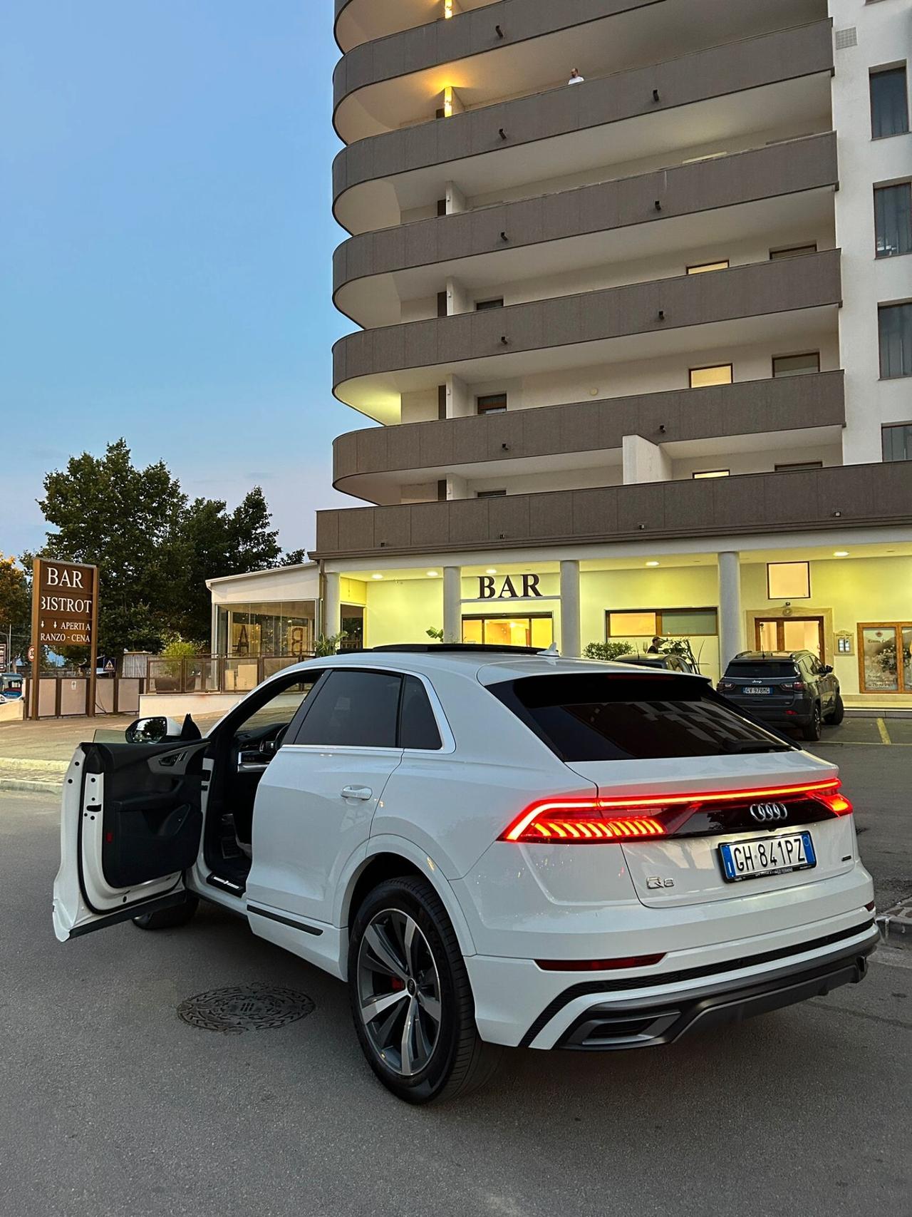 Audi Q8 50 TDI 286 CV quattro tiptronic Sport
