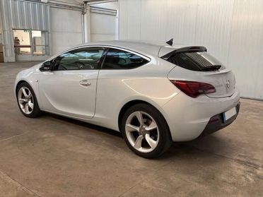 Opel Astra GTC 1.6 CDTI 110CV S&S 3 porte Cosmo
