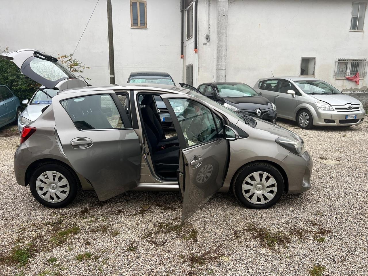 Toyota Yaris 1.4 D-4D 5 porte Active