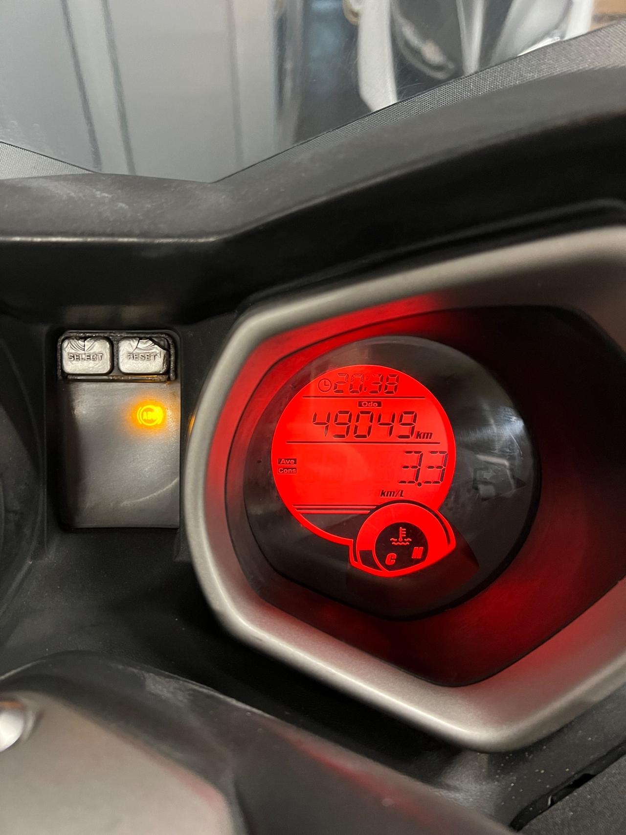 Yamaha X-Max 250