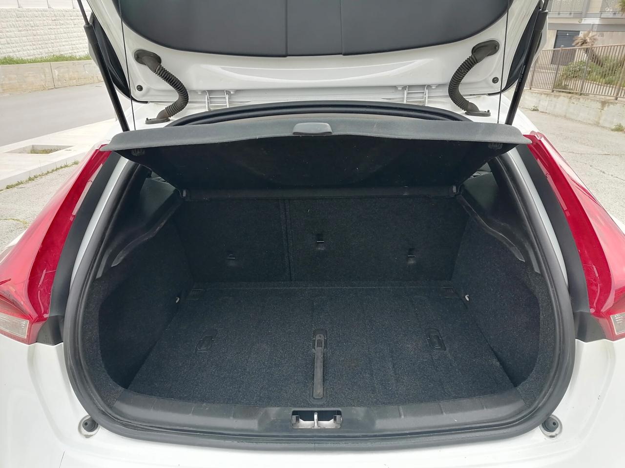 Volvo V40 Cross Country D2 1.6 115cv *52.000 KM**