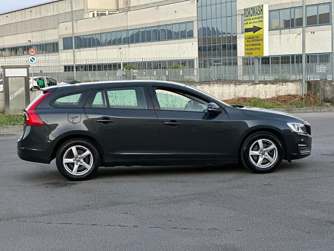 Volvo V60 D2 1.6 Powershift Kinetic