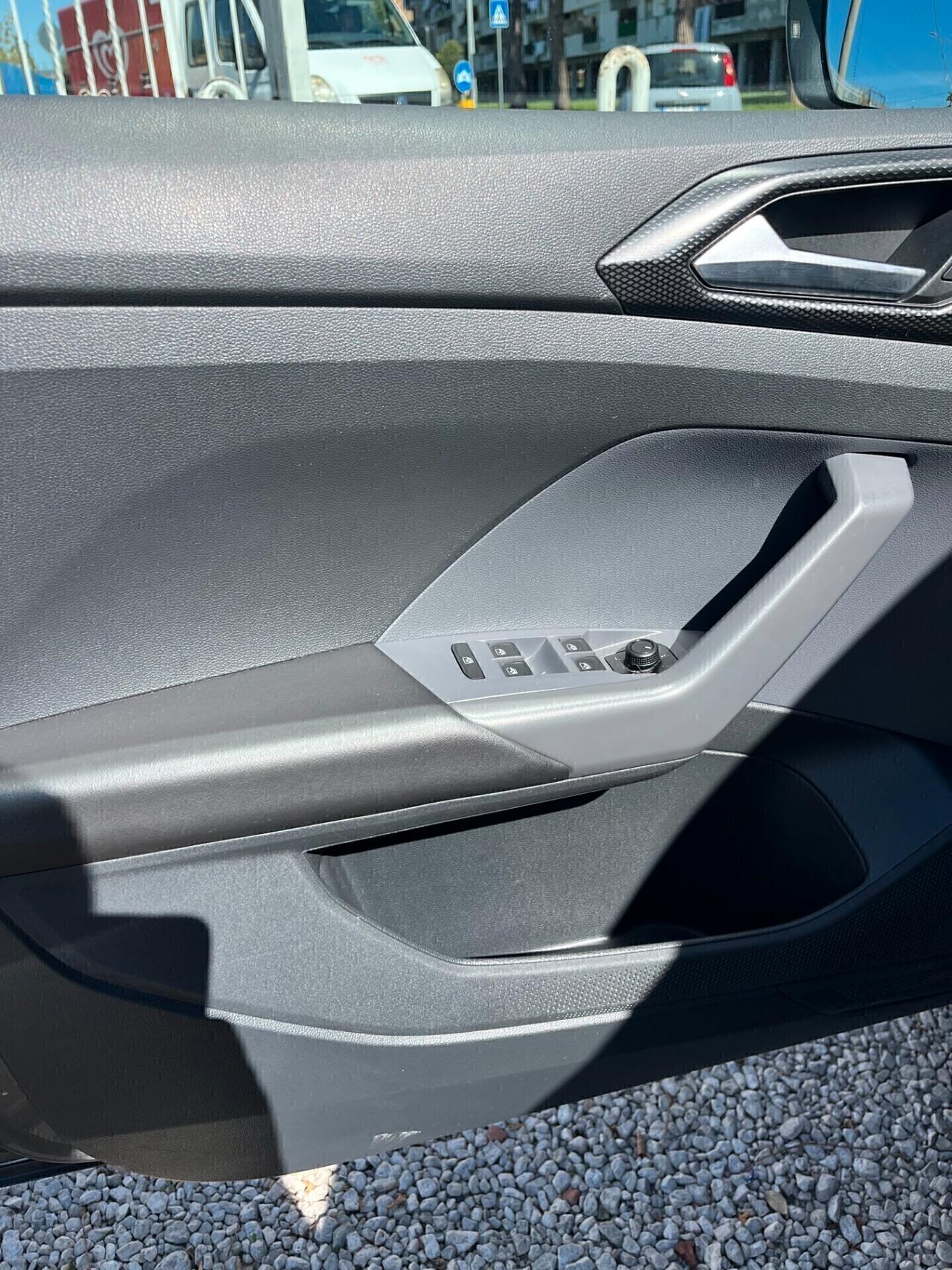 Volkswagen T-Cross 1000 BENZINA 95 CV KM CERTIFICATI UNICO PROPRIETARIO