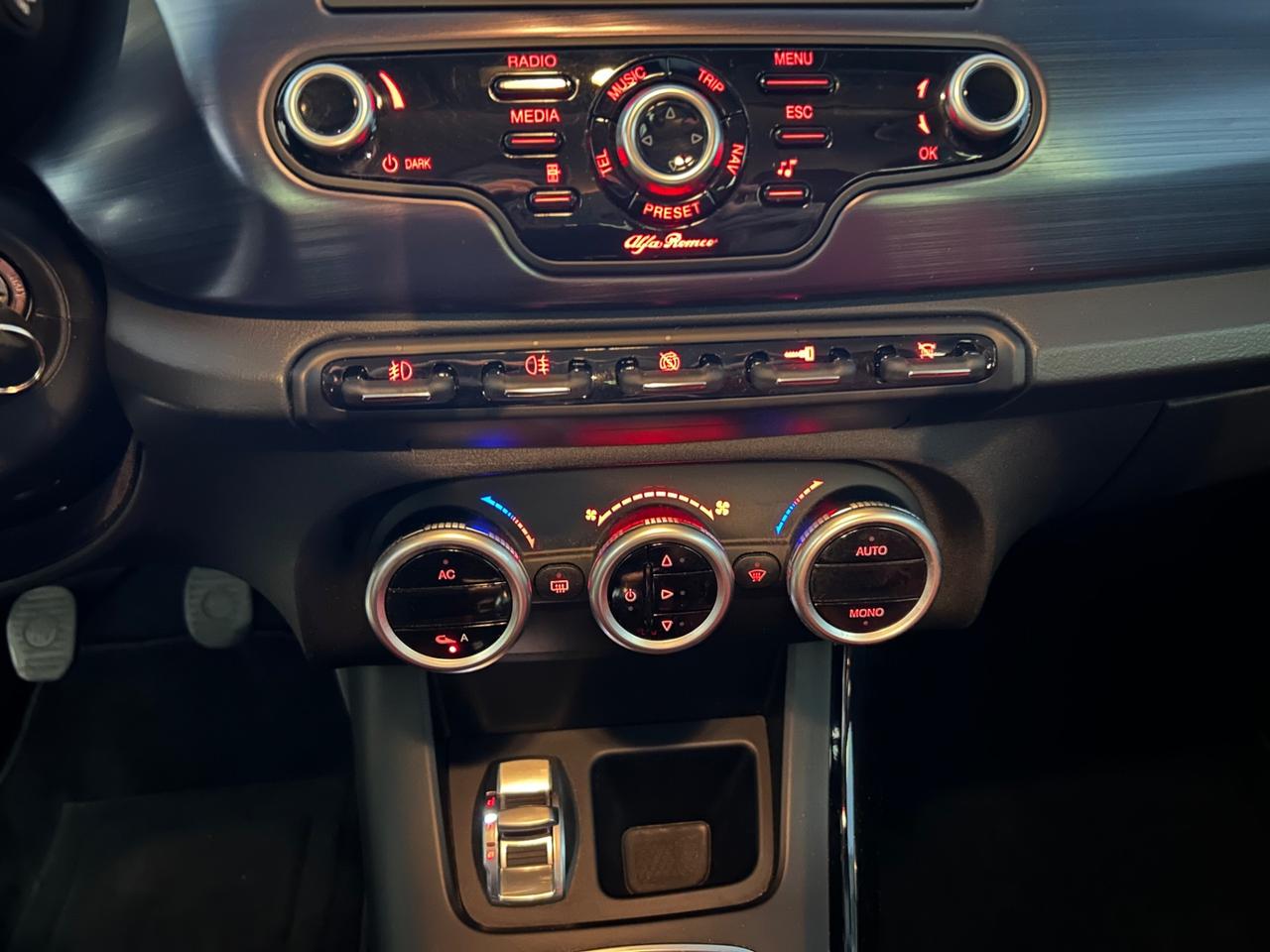 Alfa Romeo Giulietta 1.4 Turbo MultiAir Distinctive