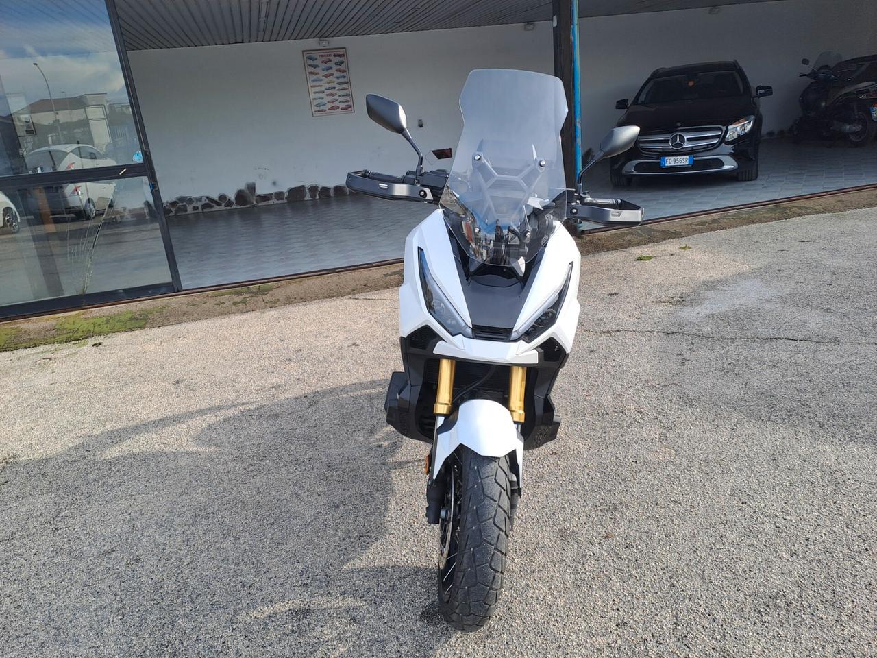 Honda X-ADV 750 Restayling