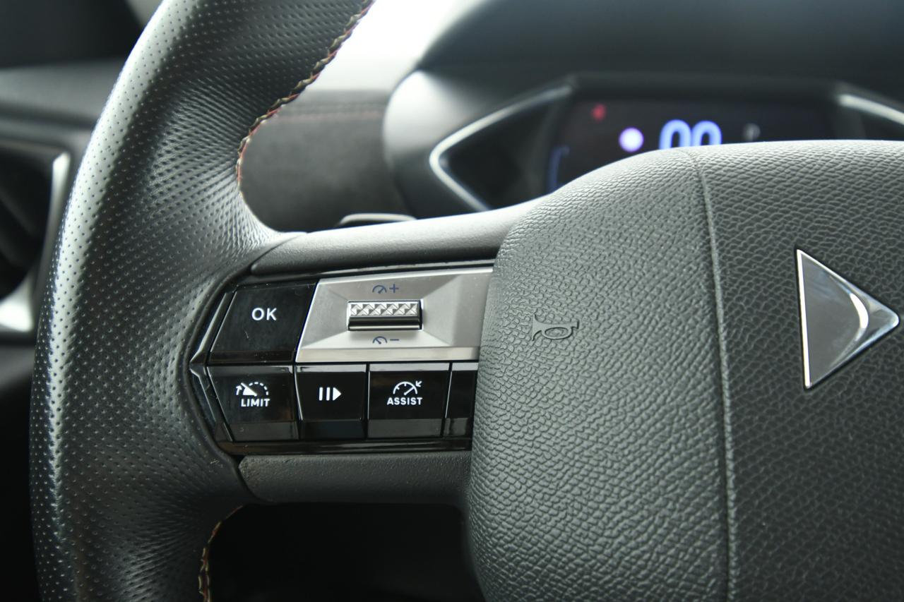 DS DS3 1.5 bluehdi Performance Line 130cv auto LED+APP CONNECT+NEOPATENTATI