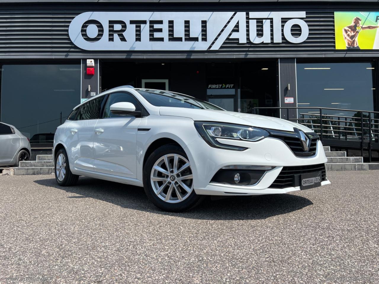 RENAULT Mégane Sporter Blue dCi 115 CV Business IVA ESPOSTA