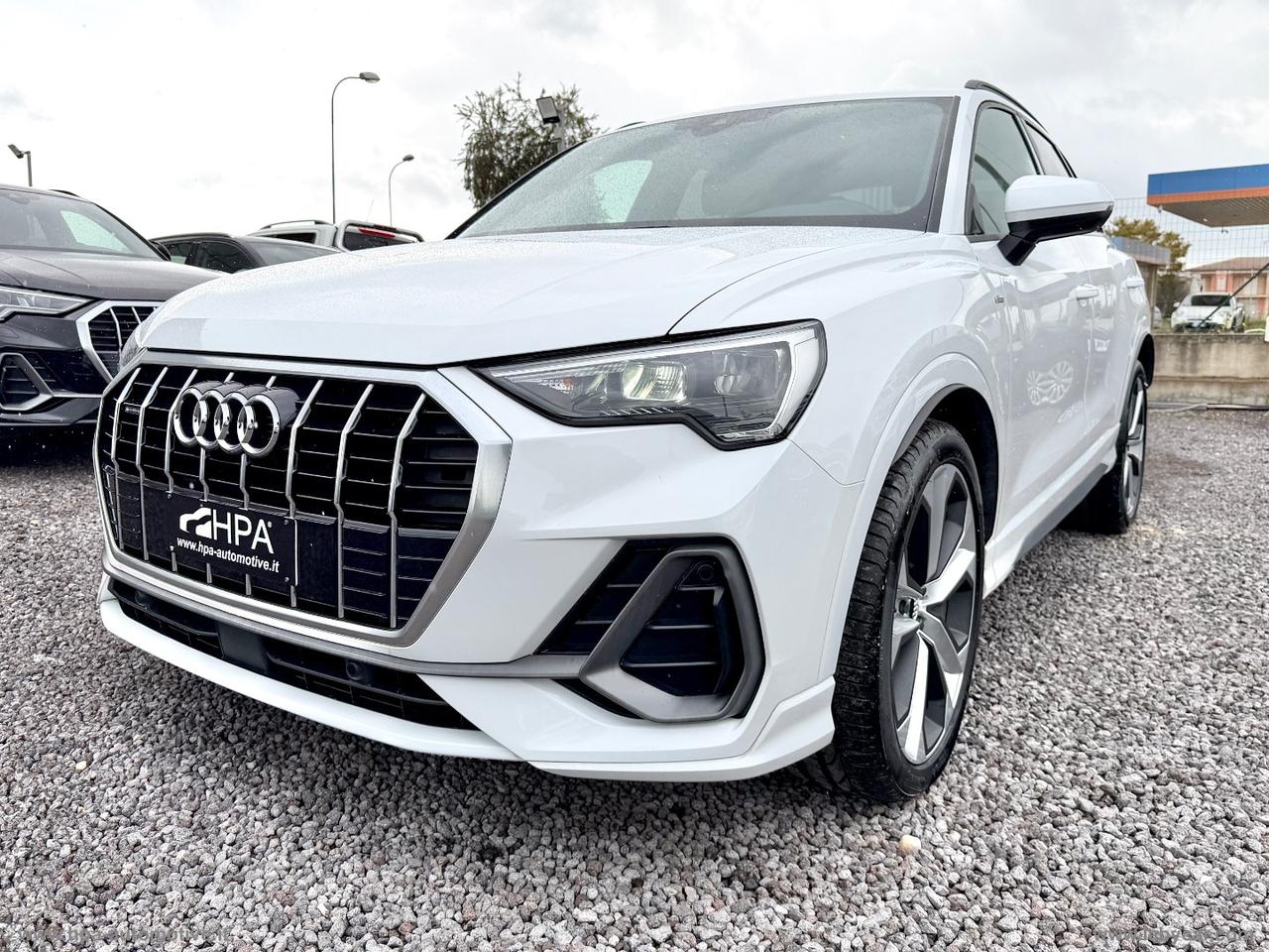 AUDI Q3 2.0TDI quattro S-LINE NAVI LED CERCHI 20 PELLE RETROCAMERA