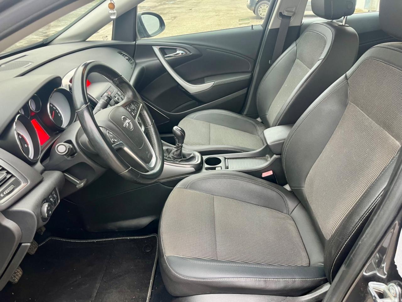 Opel Astra 1.7cdti 2011 109.000km cinghia/tagliando appena fatti