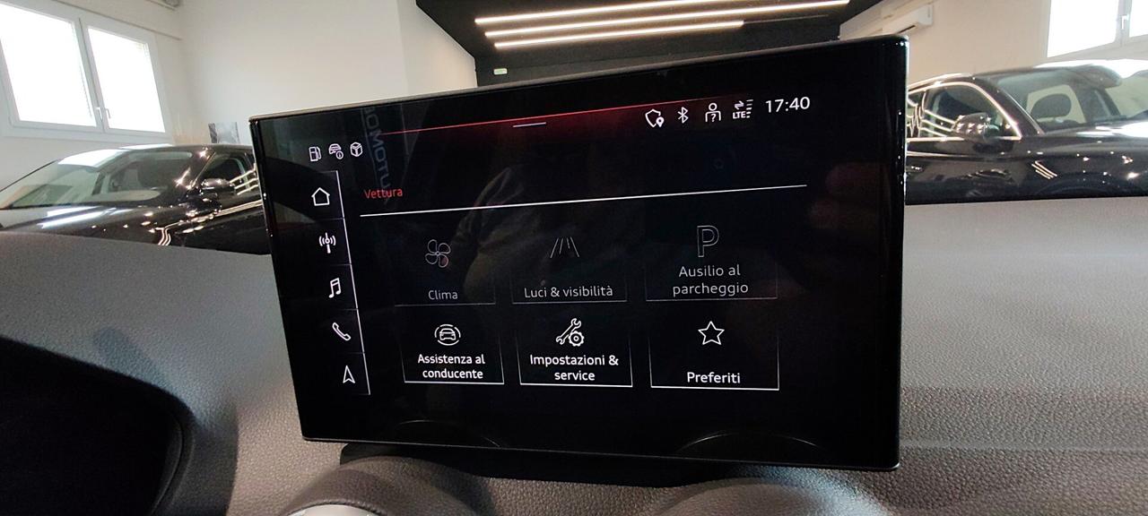 Audi Q2 35 TDI S tronic Identity Black
