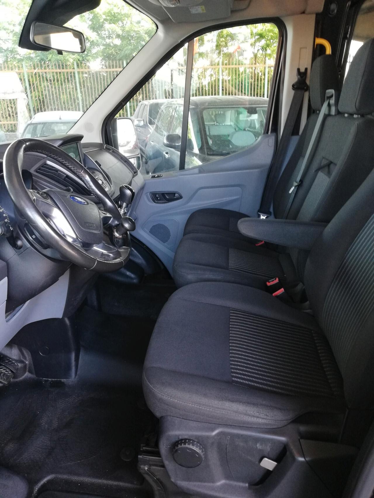 Ford Transit 350 2.0TDCi EcoBlue 130CV PL-TM Combi Titanium