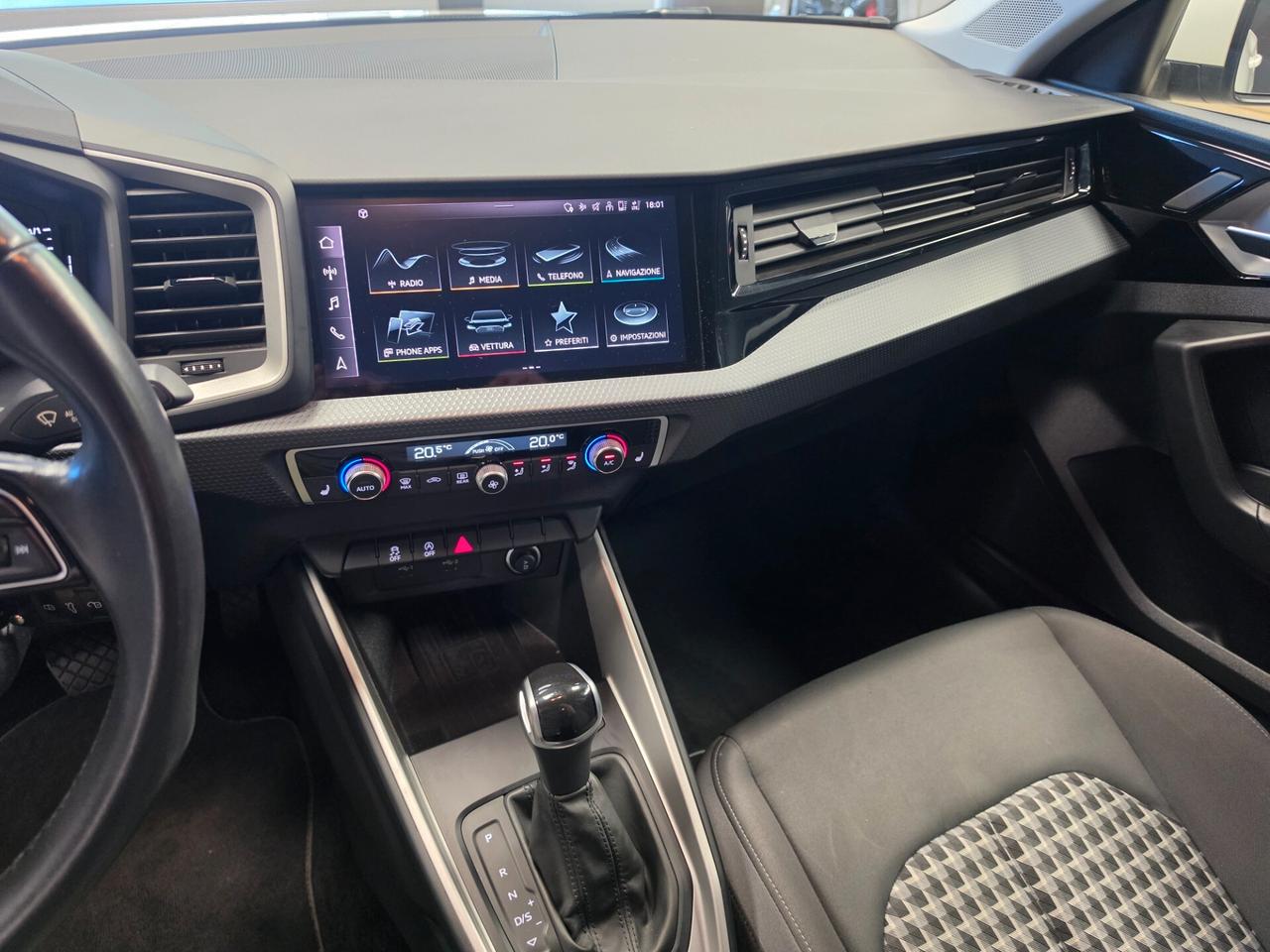 Audi A1 1.0 tfsi s-tronic OK NEOPATENTATI