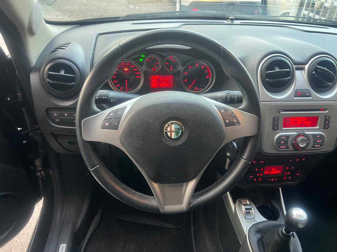 Alfa Romeo MiTo 1.4 105 CV M.air S&S Distinctive Sport Pack