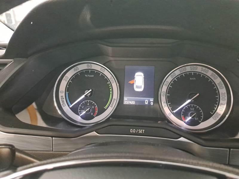 SKODA SUPERB 1.4 TSI PLUG-IN HYBRYD EXECUTIVE DSG 5 PORTE STATION WAGON