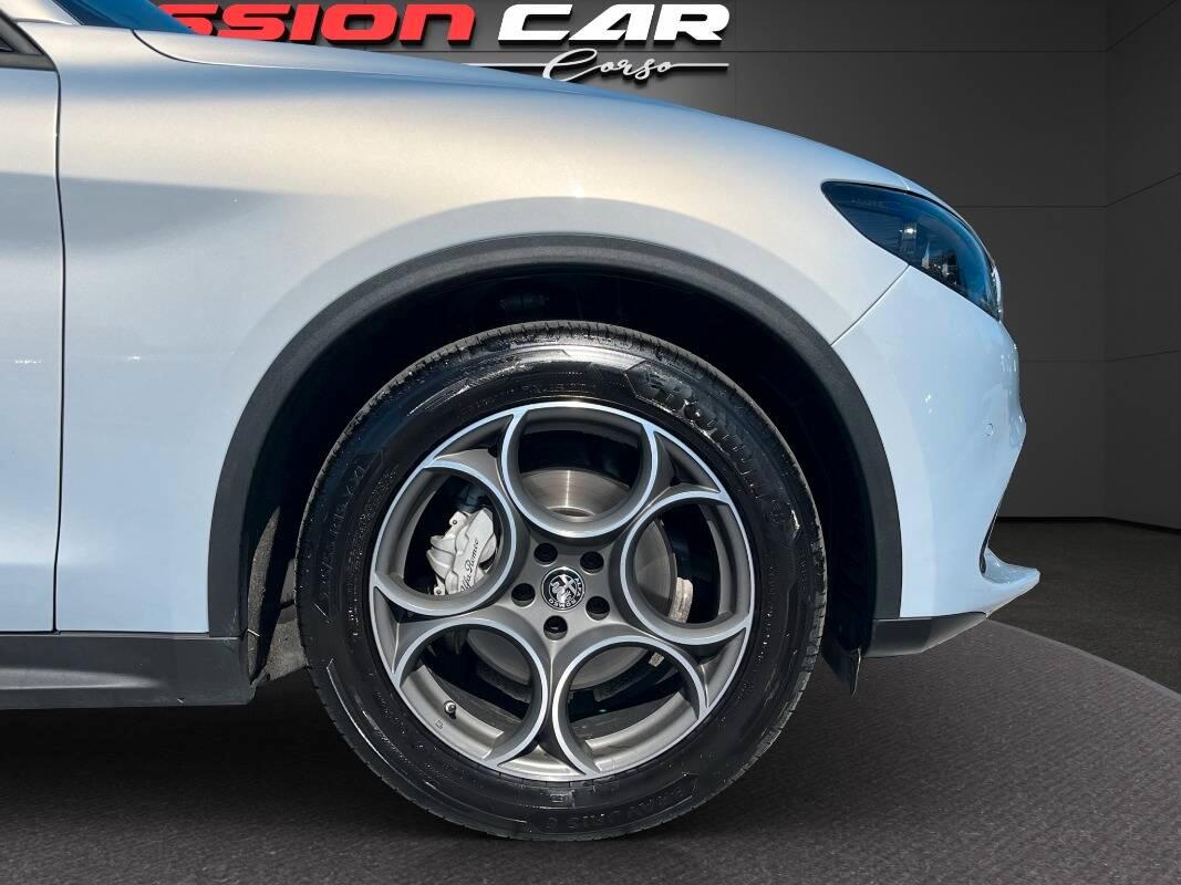 Alfa Romeo Stelvio 2.2 t Sprint rwd 160cv auto