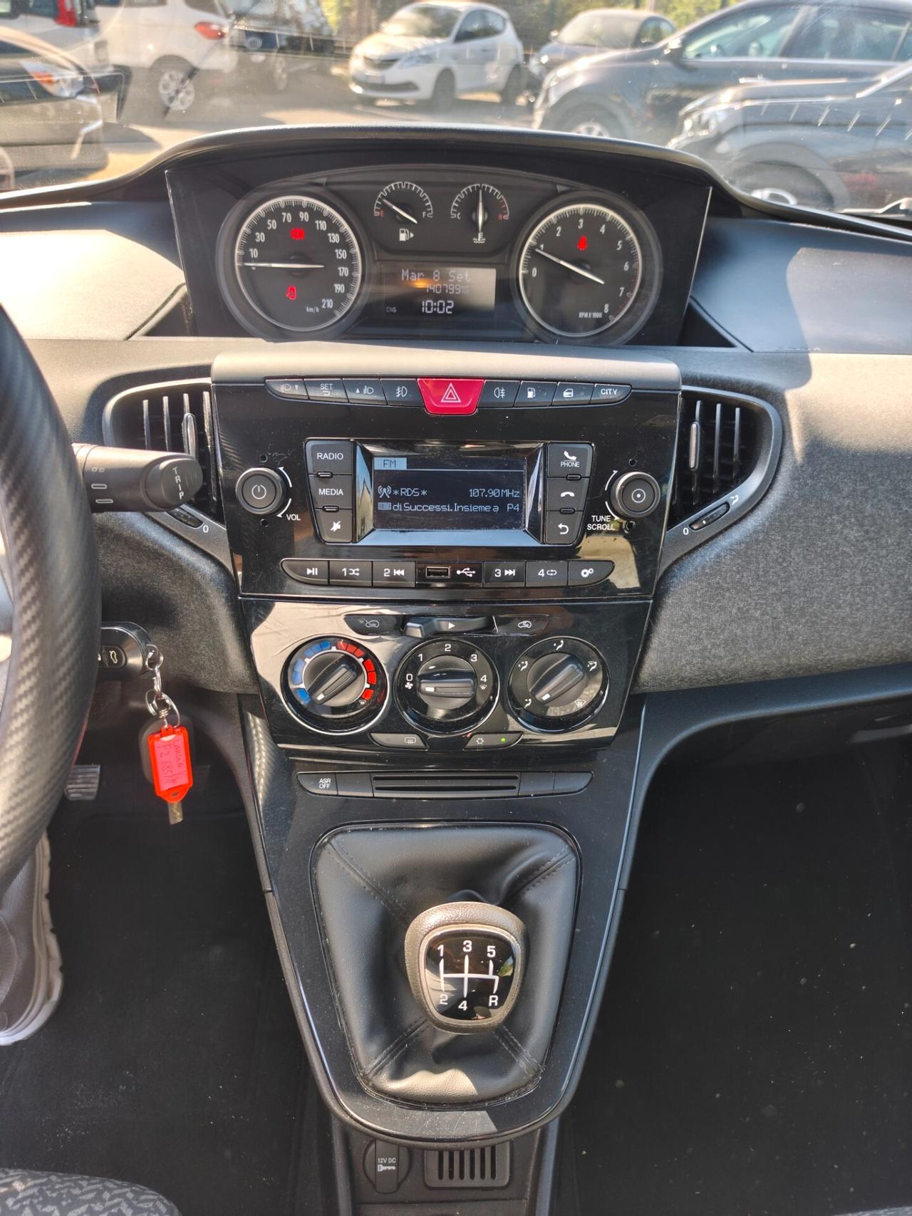 Lancia Ypsilon 0.9 TwinAir 5 porte Metano Ecochic Gold