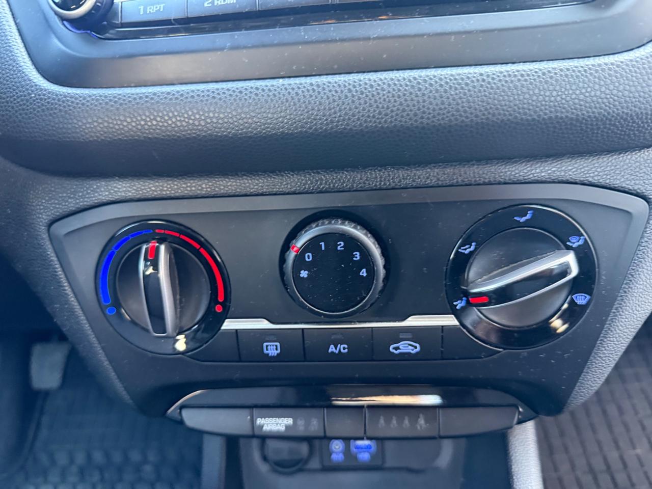 HYUNDAI I20 1.1 DIESEL POCHI KM 2019 EURO 6B