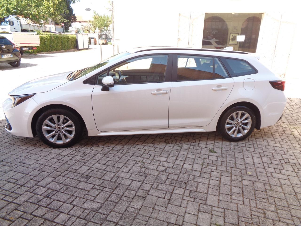 Toyota Corolla Touring Sports 1.8 Hybrid Active BIANCO NESSUN VINCOLO DI FINANZIAMENTO